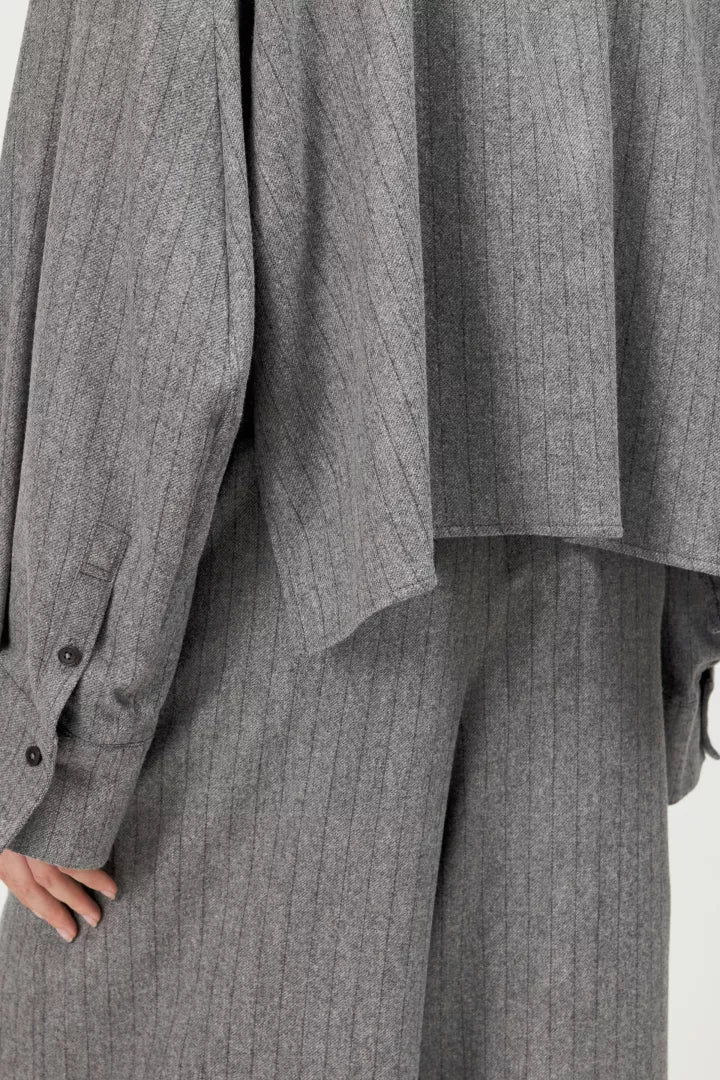 DRYKORN Bluse Oshia Grey – Bild 7